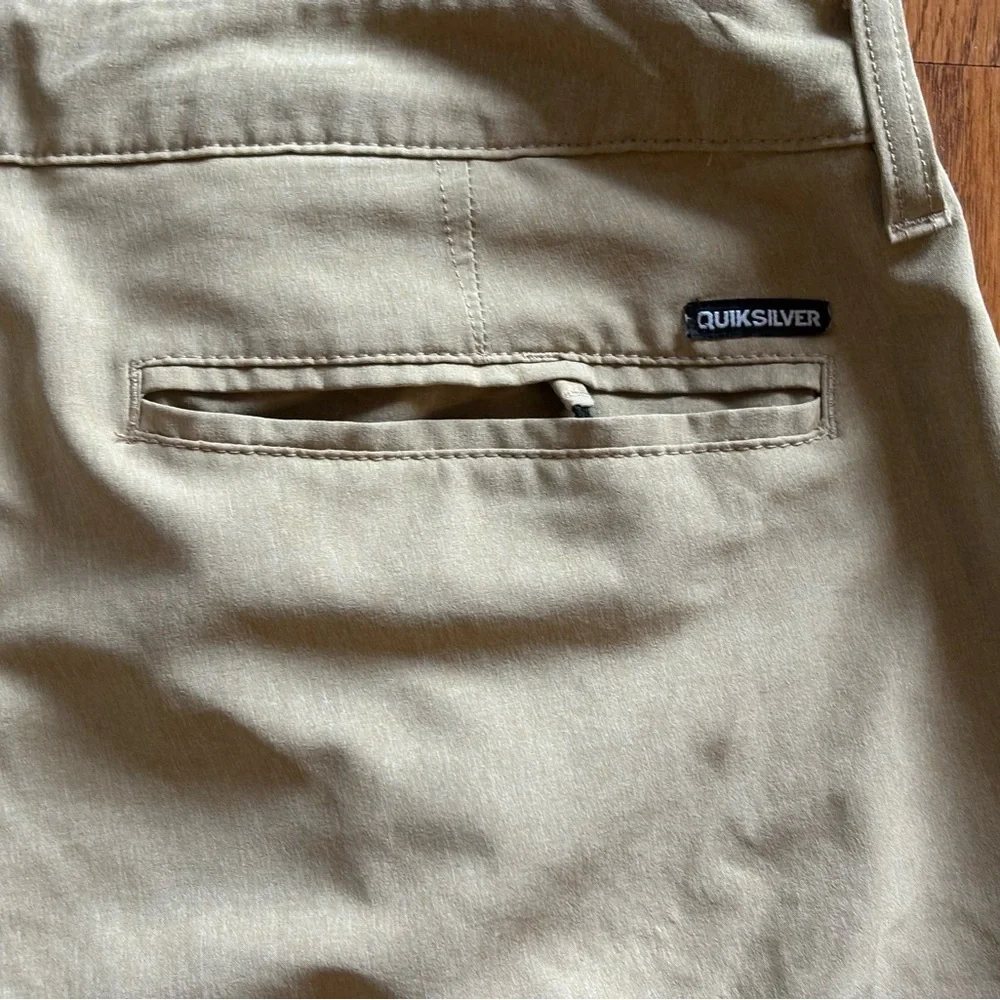Quicksilver Mens 34 Amphibian Hybrid Shorts Khaki 4 Way Stretch Chino Dry Flight - Picture 6 of 8
